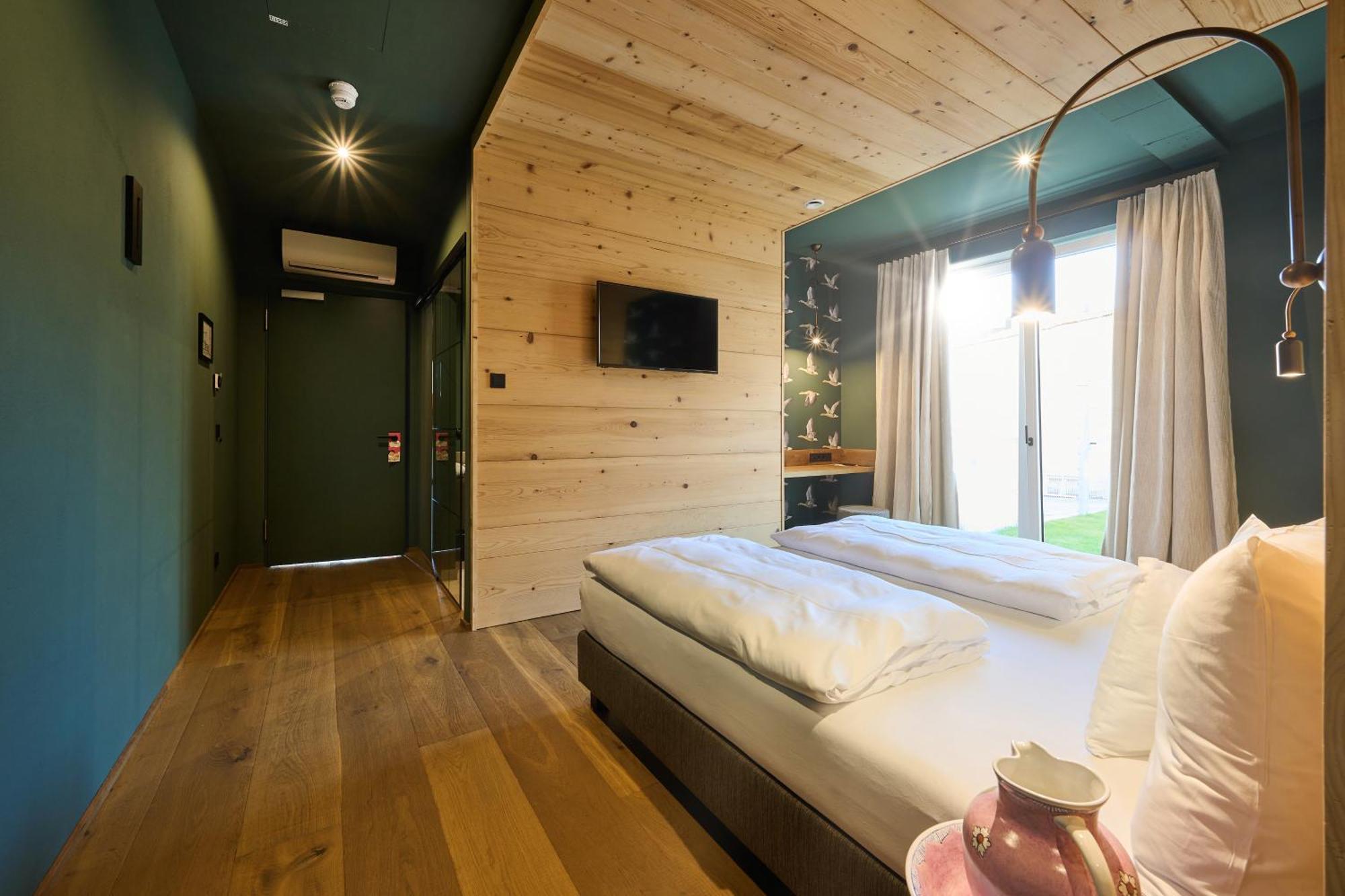 Hotel Der Einrichter Щраубинг Екстериор снимка