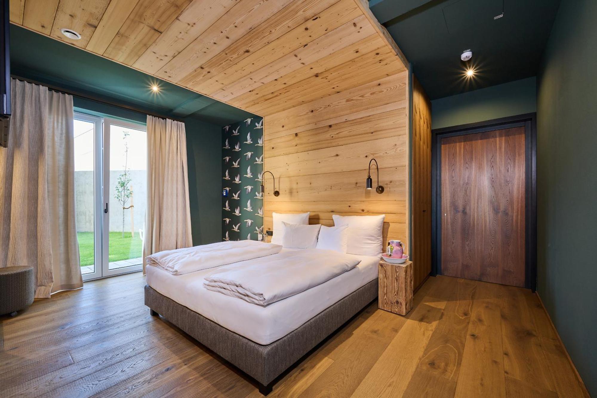 Hotel Der Einrichter Щраубинг Екстериор снимка